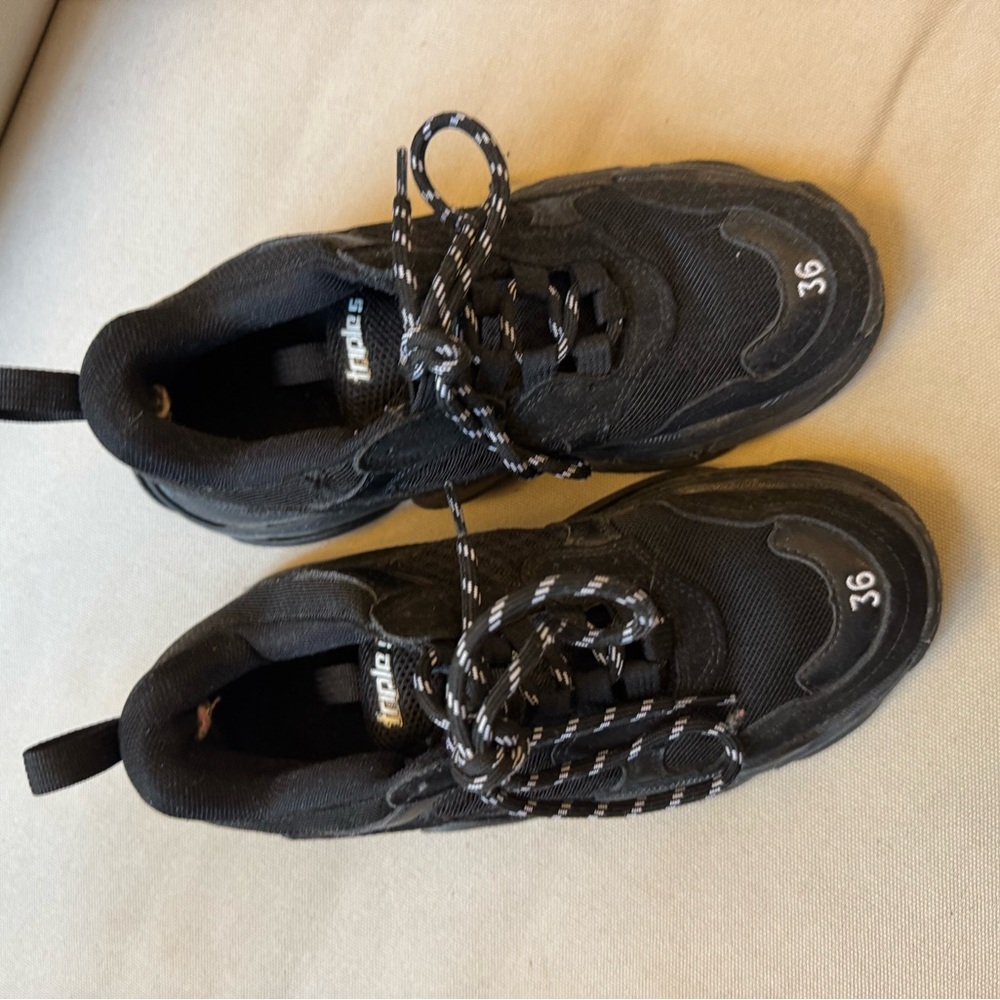 Balenciaga Triple S Black Sneakers - Picture 5 of 8